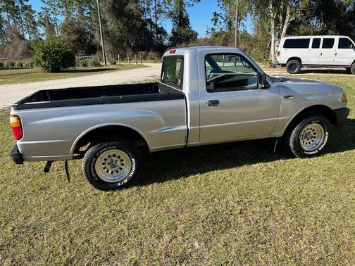 2004 Mazda B2300 Base