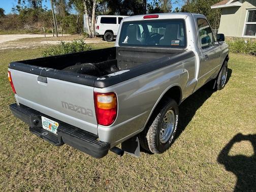 2004 Mazda B2300 Base