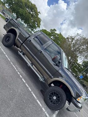 Gray 2006 Ford F-350 Lariat Crew Cab Super Duty