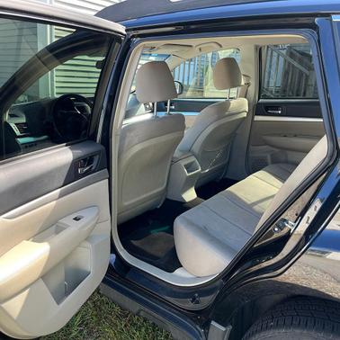 Black 2013 Subaru Outback 2.5i Premium