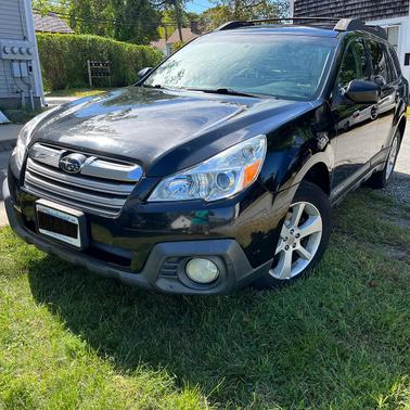Black 2013 Subaru Outback 2.5i Premium