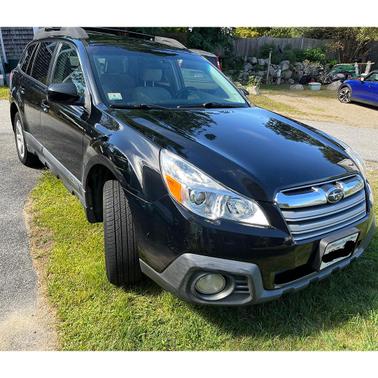 Black 2013 Subaru Outback 2.5i Premium