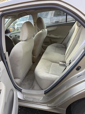 Beige 2009 Toyota Corolla LE