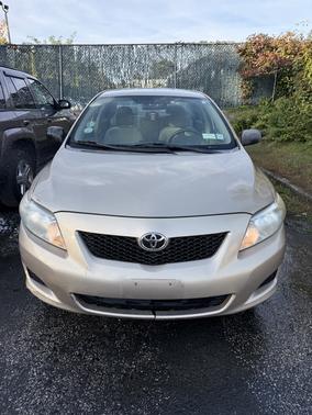 Beige 2009 Toyota Corolla LE