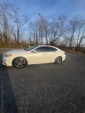 2019 Acura TLX V6 Advance