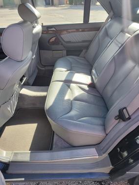 Silver 1995 Mercedes-Benz S-Class S500