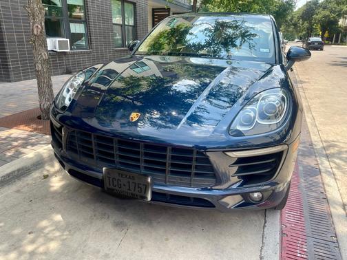 2016 Porsche Macan S