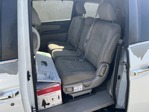White 2014 Honda Odyssey EX