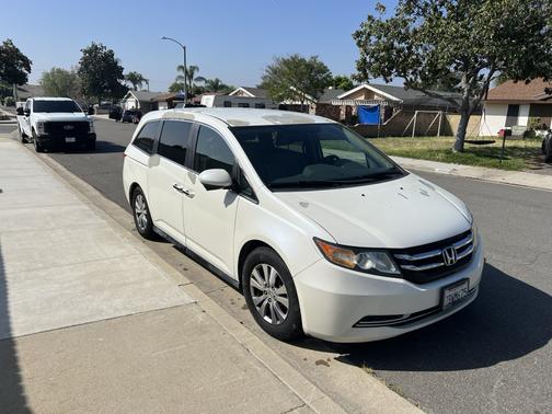 White 2014 Honda Odyssey EX