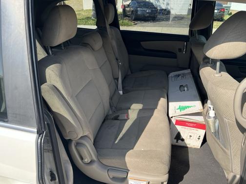 White 2014 Honda Odyssey EX