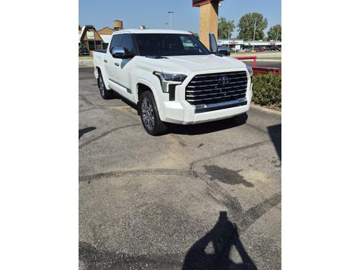 2024 Toyota Tundra Hybrid Capstone