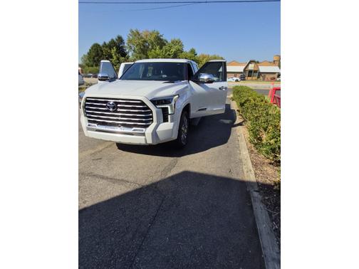 2024 Toyota Tundra Hybrid Capstone