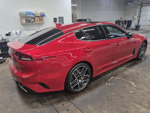 2022 Kia Stinger GT2