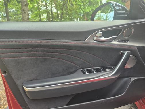 2022 Kia Stinger GT2