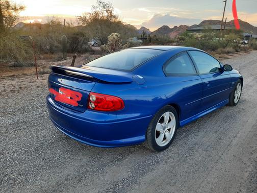 Blue 2004 Pontiac GTO Base