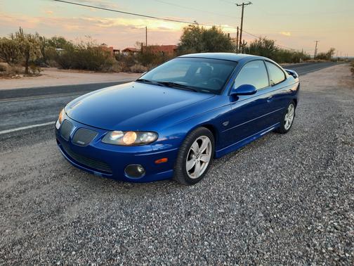 Blue 2004 Pontiac GTO Base