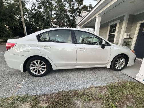 2014 Subaru Impreza 2.0i Premium