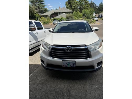 2016 Toyota Highlander LE