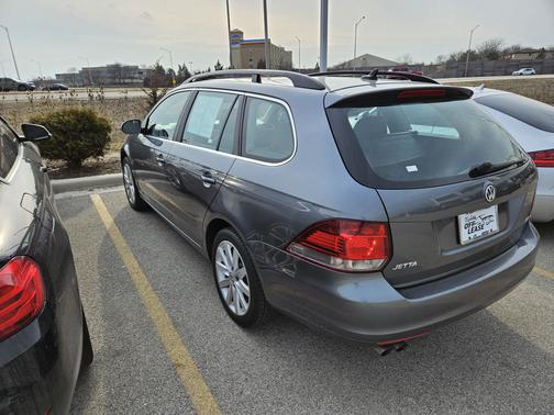 2014 Volkswagen Jetta SportWagen DSG TDI w/Sunroof & Nav