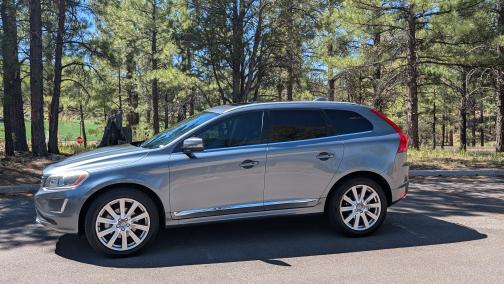 2017 Volvo XC60 T5 Inscription