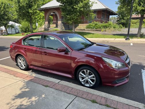 2013 Subaru Legacy 2.5i Premium