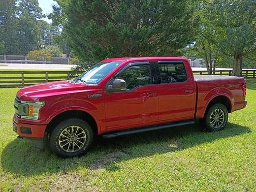 Red 2020 Ford F-150 XLT