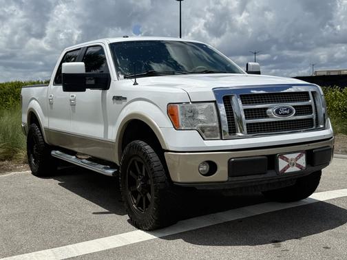 White 2010 Ford F-150 Lariat SuperCrew