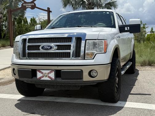 White 2010 Ford F-150 Lariat SuperCrew