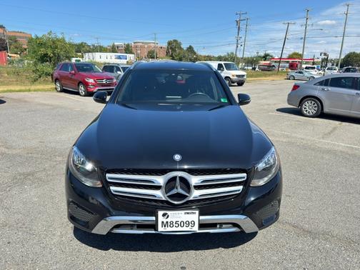 2017 Mercedes-Benz GLC 300 4MATIC