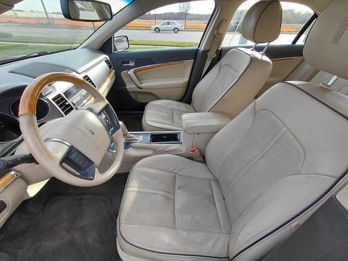 2012 Lincoln MKZ Base