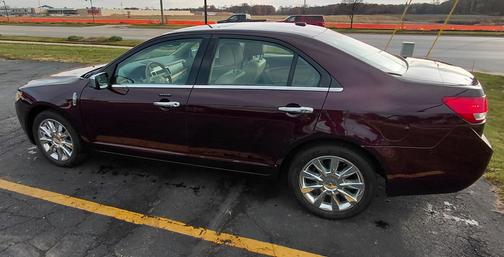 2012 Lincoln MKZ Base