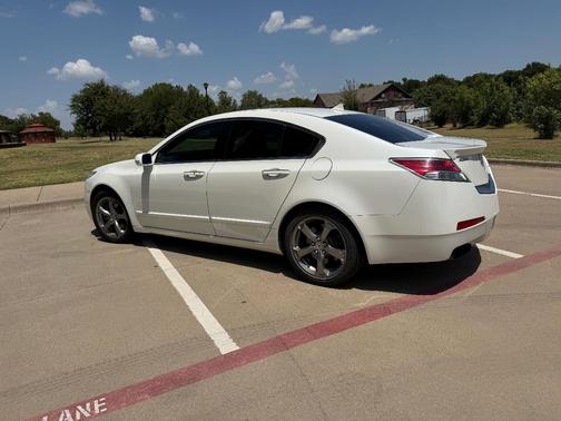 White 2011 Acura TL Technology