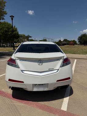 White 2011 Acura TL Technology