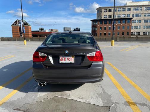 Gray 2008 BMW 328 xi