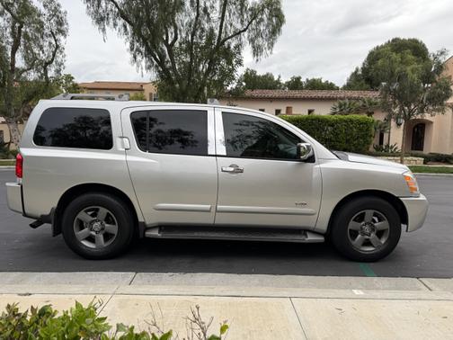 2005 Nissan Armada SE