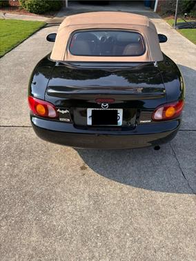 Black 2000 Mazda MX-5 Miata Base