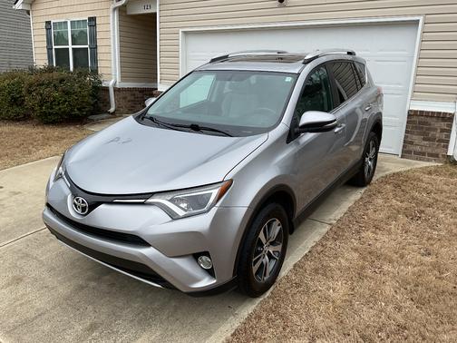 2016 Toyota RAV4 XLE