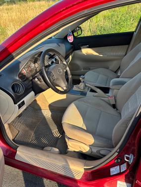 Red 2005 Mazda Mazda6 i