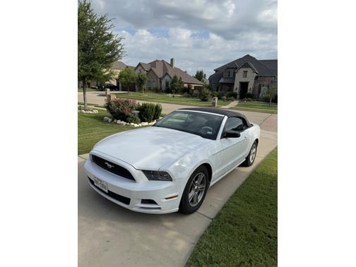 2014 Ford Mustang V6