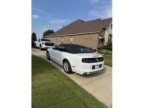 2014 Ford Mustang V6