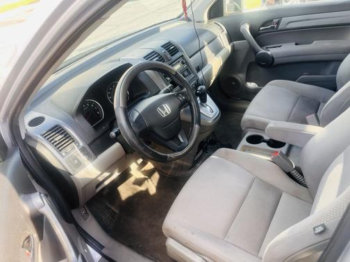 Silver 2009 Honda CR-V LX