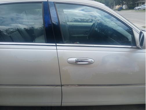 2007 Lincoln Town Car Signature Limited