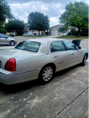 2007 Lincoln Town Car Signature Limited
