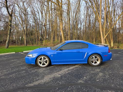 2003 Ford Mustang Mach I