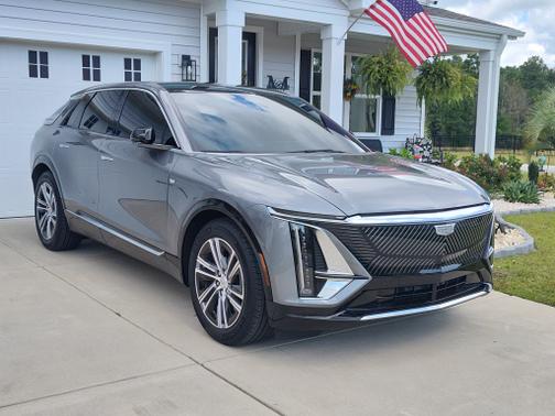 2023 Cadillac LYRIQ Luxury