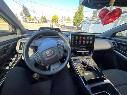 2024 Toyota bZ4X XLE