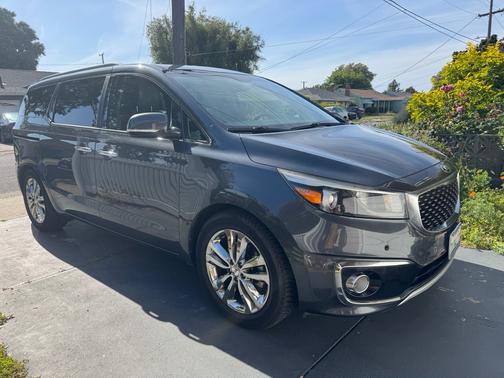 Gray 2016 Kia Sedona SX-L