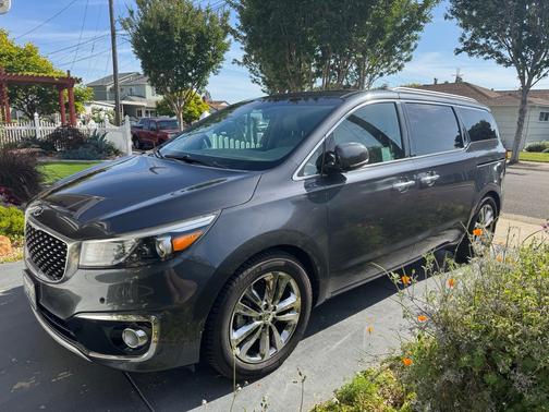 Gray 2016 Kia Sedona SX-L