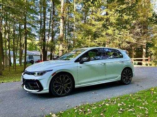 White 2025 Volkswagen Golf R 2.0T DSG
