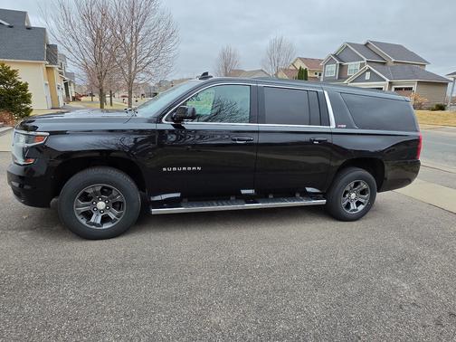 Black 2016 Chevrolet Suburban LT